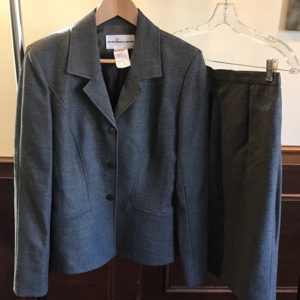 Fine wool women’s Grey Suit By Mugler